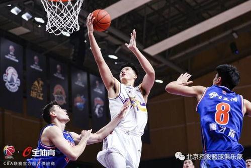 吃瓜网红打篮球是谁啊,吃瓜网红跨界打篮球,竟成为篮球场上的新宠儿 第1张 吃瓜网红打篮球是谁啊,吃瓜网红跨界打篮球,竟成为篮球场上的新宠儿 第1张